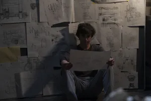 Freddie Highmore_Assalto_à_Casa-Forte_Way_Down_Revista_Cinema_Metropolis