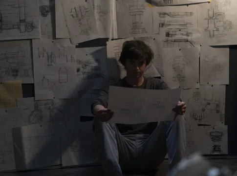Freddie Highmore_Assalto_à_Casa-Forte_Way_Down_Revista_Cinema_Metropolis