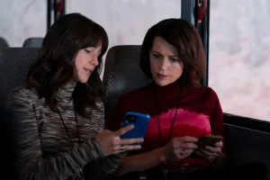 The Girls on the Bus – trailer