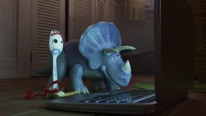 Forky Asks a Question | Especial Disney+ (Infantil)