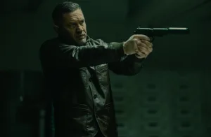 MobLand: quem atira a primeira pedra…