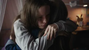 A Rapariga que sabia demais – trailer